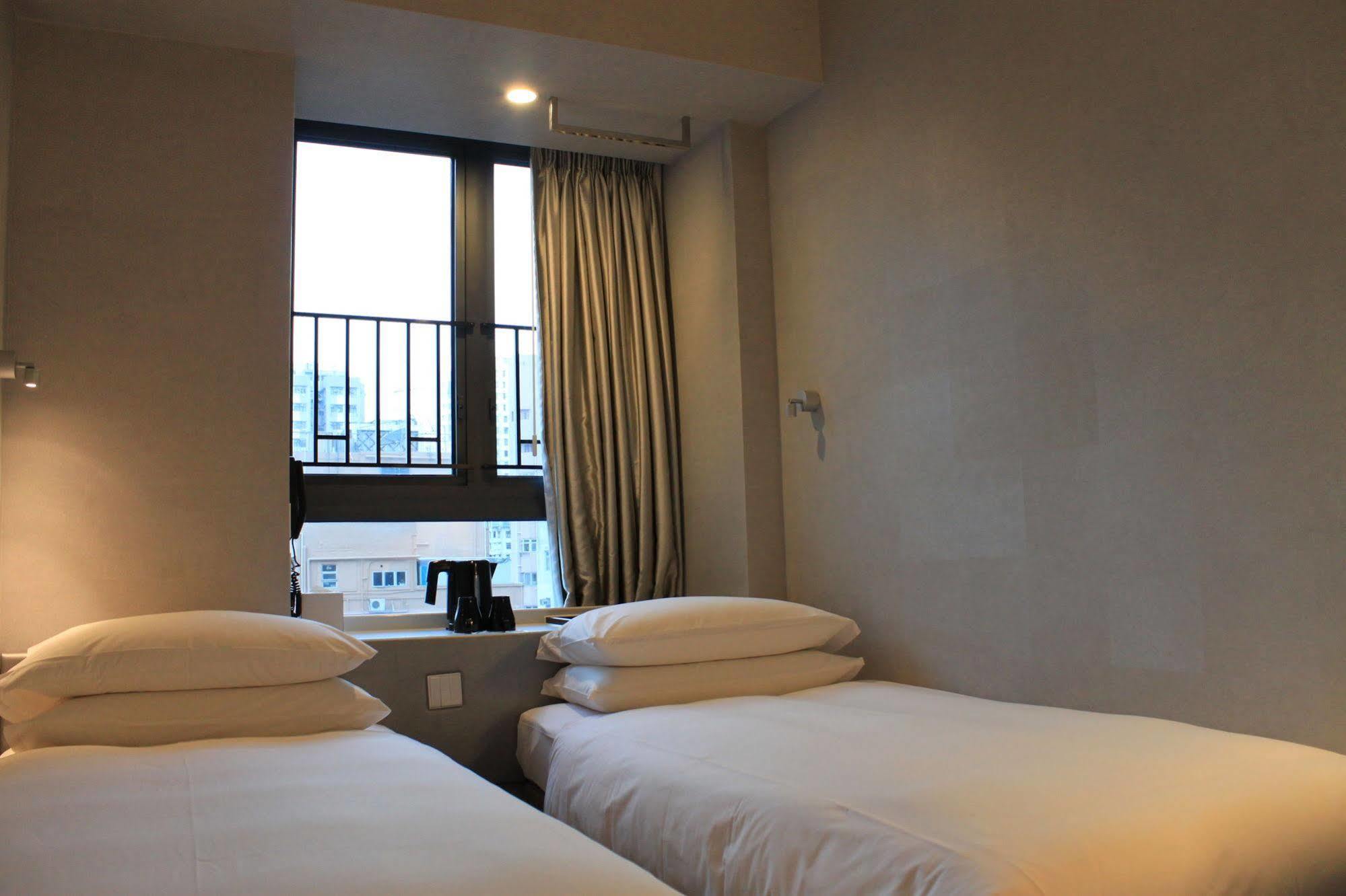 Hotel Ease Mong Kok Hongkong Exteriör bild